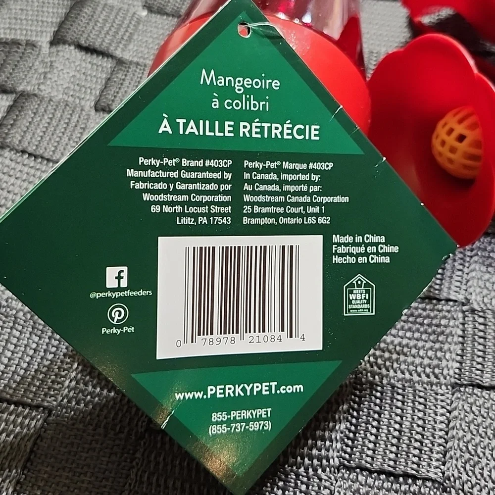 Classic hummingbird feeder